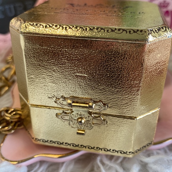 Y2K Juicy Couture Strawberry 🍓 Charm w/ Vintage Charm Box - Picture 10 of 10